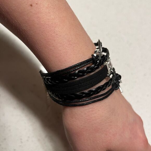 I love Jesus fake leather bracelet - Picture 6 of 8